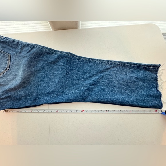 J. Crew Mid Rise Flare Crop Jeans Size 27 - Picture 4 of 9